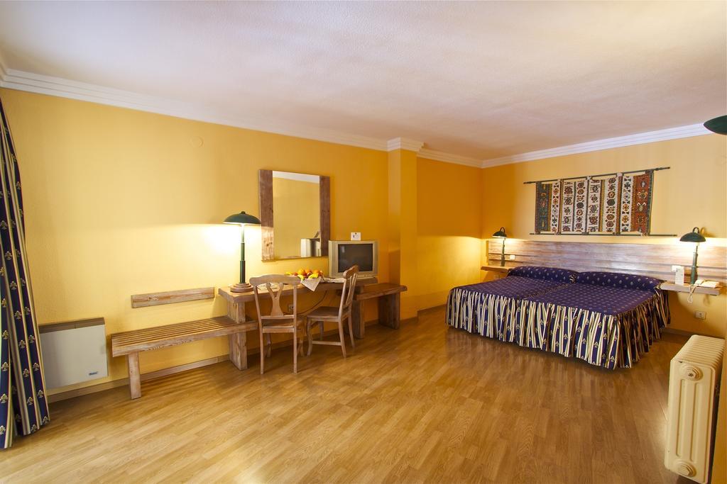 Hotel Catalonia Granada Habitación foto
