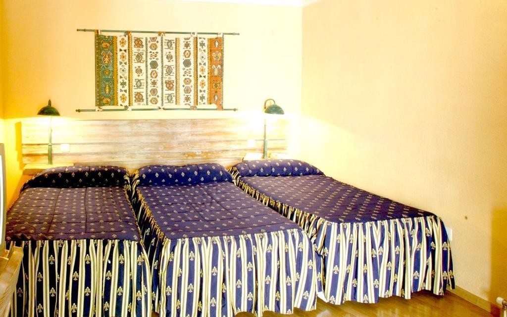Hotel Catalonia Granada Habitación foto