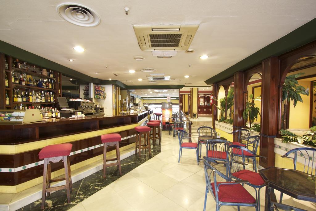 Hotel Catalonia Granada Restaurante foto